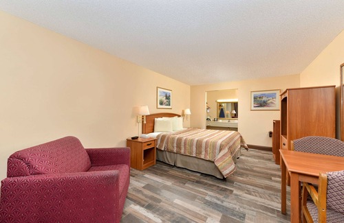 St. Augustine Beach Hotel | Americas Best Value Inn Ocean Inn