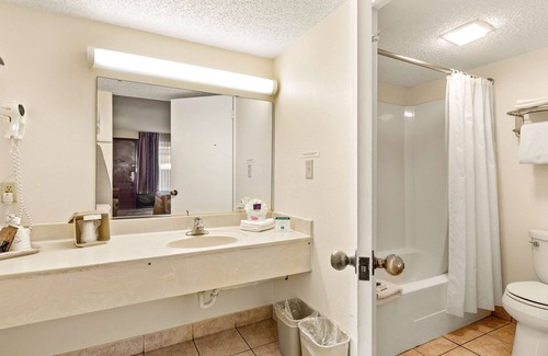 St. Augustine Beach Hotel | Americas Best Value Inn Ocean Inn