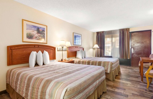 St. Augustine Beach Hotel | Americas Best Value Inn Ocean Inn