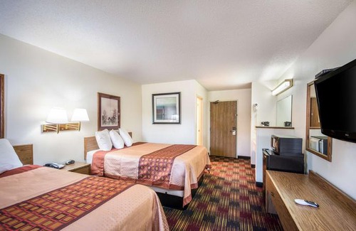 Harrisonville Hotel | Americas Best Value Inn & Suites Harrisonville