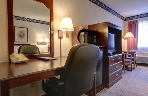 St. Charles Hotel | Americas Best Value Inn and Suites Saint Charles