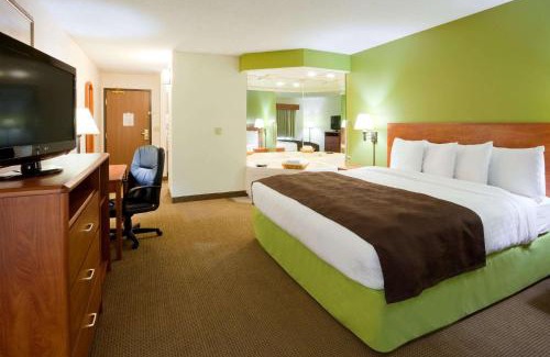 Thief River Falls Hotel | AmericInn by Wyndham Thief River Falls