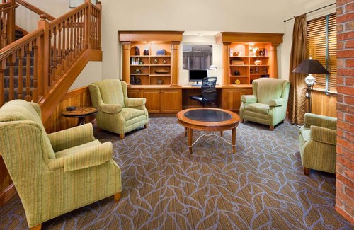 Chanhassen Hotel | AmericInn by Wyndham Chanhassen