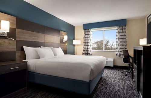 Dodgeville Hotel | AmericInn by Wyndham Dodgeville