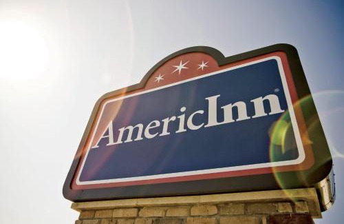 Hartford Hotel | AmericInn by Wyndham Hartford WI
