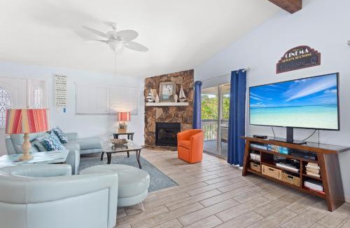 Anna Maria House | Ami-1 Block 2 Beach, Big Heated Pool, Sleeps8