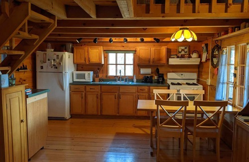 Boscobel Cabin | Amish-Built Cabin in the Driftless Area