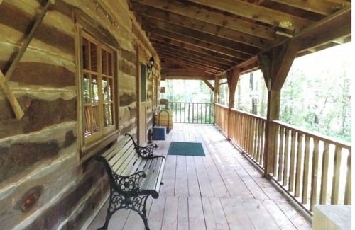 Boscobel Cabin | Amish-Built Cabin in the Driftless Area