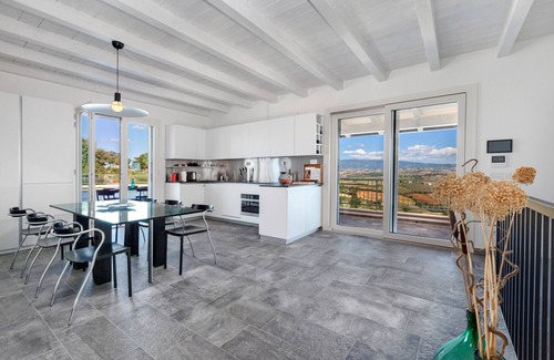 Campagnatico Villa | AMORE RENTALS - Ambretta Villa with Private Pool, Garden and Barbecue