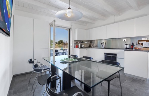 Campagnatico Villa | AMORE RENTALS - Ambretta Villa with Private Pool, Garden and Barbecue