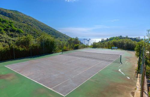 Sirenuse Villa | Amore Rentals - Villa Marina