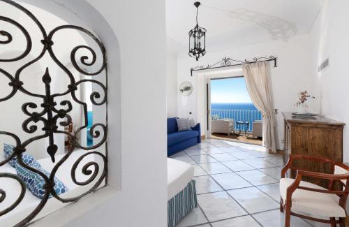 Arienzo Villa | Amore Rentals - Villa Le Sirene