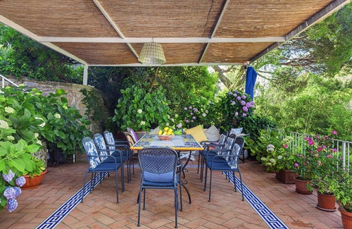 Capri Villa | AMORE RENTALS - Villa Polifemo with Swimming Pool, Sea View, Terrace and Garden