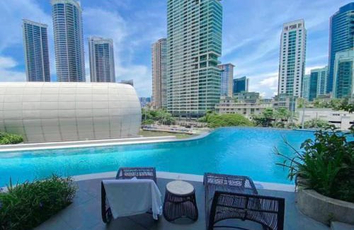 Valenzuela Hotel | AMORE Suite at Novotel Hotel Residences Acqua