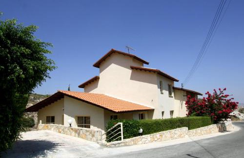 Pissouri Villa | Amoroza Villa