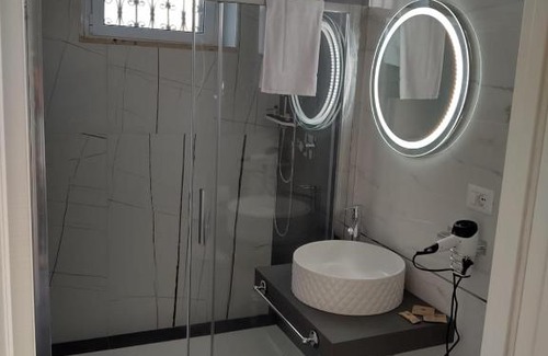 Civitavecchia House | Amos Port-Suite
