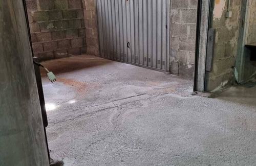 Macerata Campania Apartment | Ampia cucina ben arredata e balconi esterni