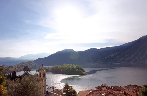 Sala Comacina Apartment | Ample space for to 10 guests, luxury interior with enviable lake views