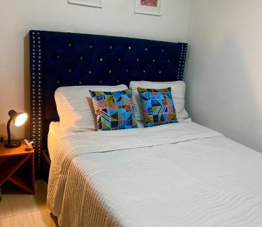 Pereira House | Amplia y cómoda 4 hab 6 camas doble parqueo