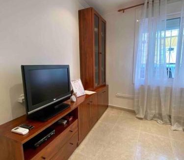 Mataro Apartment | Amplio apartamento con aire acondicionado a 15 min de la playa andando