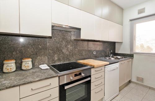 Extramurs Apartment | Amplio apartamento en Valencia Centro by Rent Me