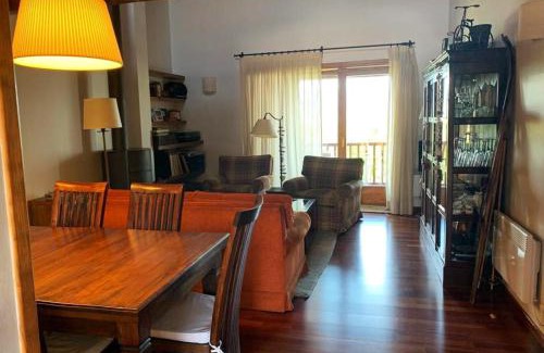 Angoustrine Apartment | Amplio Duplex con piscina cerca de Puigcerdà