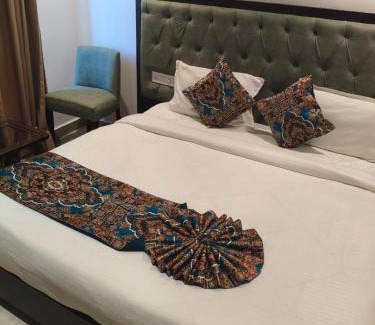 Amritsar House | AMRITSAR AVI INN 100 Meter from golden temple