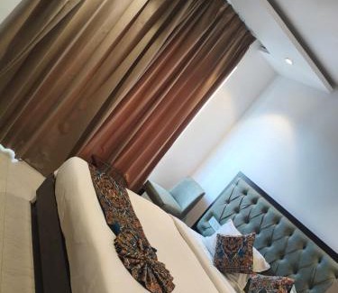 Amritsar House | AMRITSAR AVI INN 100 Meter from golden temple