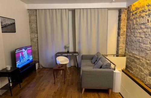 Quartier de la Roquette Apartment | Amy