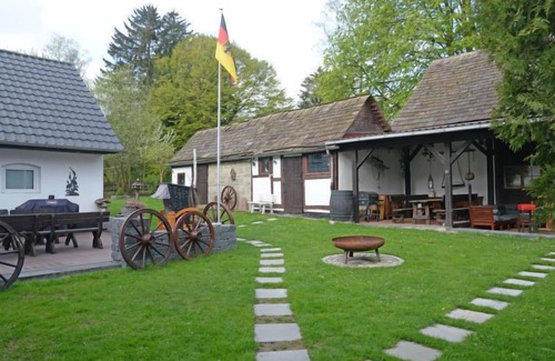 Hehlen Apartment | An der Dorfkirche by Interhome