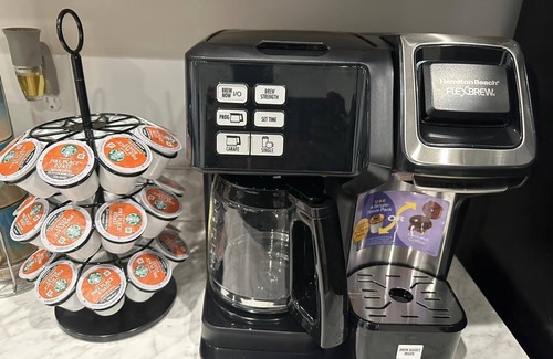 Indianapolis House | An Elegant Home suitable for longer stays-Stay in our world of comfort and style