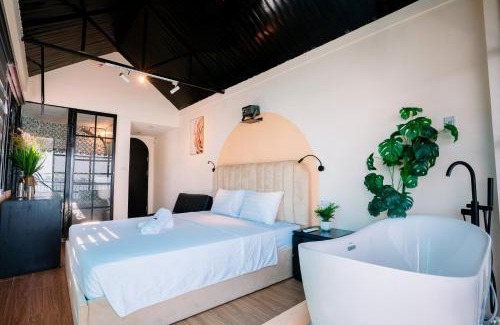 Thuy Khue House | An Homestay Lakeview Apartment