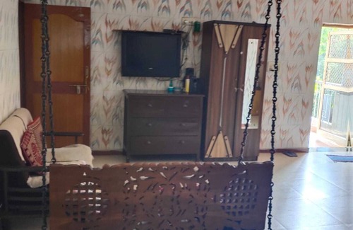 Paldi House | An independent bungalow with a three-side open view.