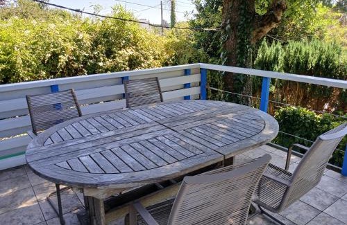 Plougastel-Daoulas Ski Chalet | An Koad - Cabane au bord de l'eau