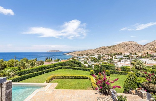 Palaia Fokaia House | Analisa Luxury Villa