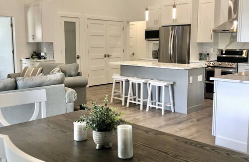 Butler Beach Villa | Anastasia Island Waterfront Cottage w/Infinity Pool and Spa - luxurious & clean