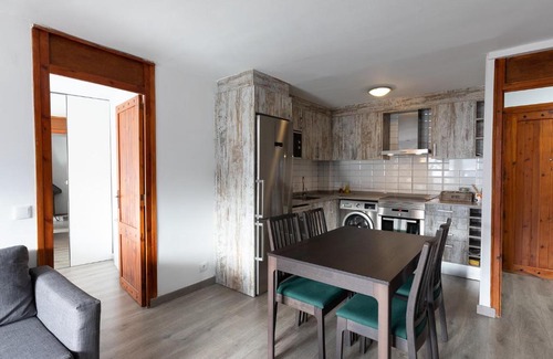 Formigal Apartment | Anayet - Plaza del Reloj en FORMIGAL - by PIRINEOS 360