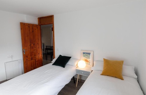 Formigal Apartment | Anayet - Plaza del Reloj en FORMIGAL - by PIRINEOS 360