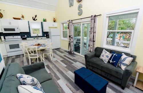 Spanish Wells House | Anchor's Away, Russell Island