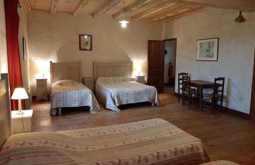 Lignieres-Sonneville House | Ancien Moulin Rénové avec Piscine et Jardin, Idéal Familles, Vignobles du Cognac - FR-1-653-88