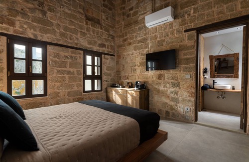 Rhodes Old Town Hotel | Ancient Knights Luxury SuitesnRomegas Suite 4