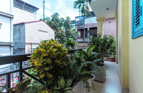 Yen Phu House | Ancient style villa, with garden, lots of trees, peaceful and airy.