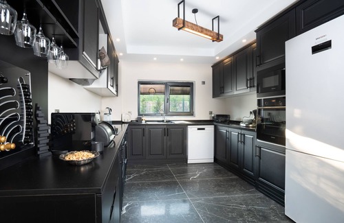 Adapazari Villa | Andalus Villas (Cordoba) Alcohol not Allowed