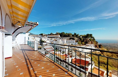 Mijas Pueblo Apartment | Andalusian penthouse with spectacular views