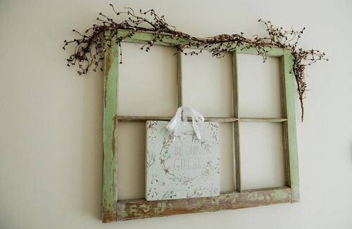 Cobble Hill House | AndersonLane Garden Suite l Beach Access I Kitchen