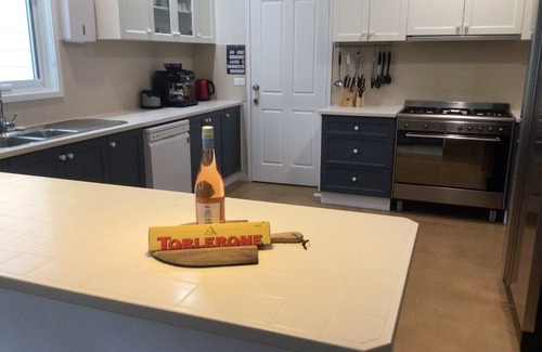 Crackenback Cottage | Andrea's White House: Retreat with country charm to relax, rejuvenate & connect