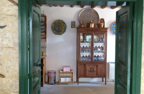 Lofou House | Anefani House
