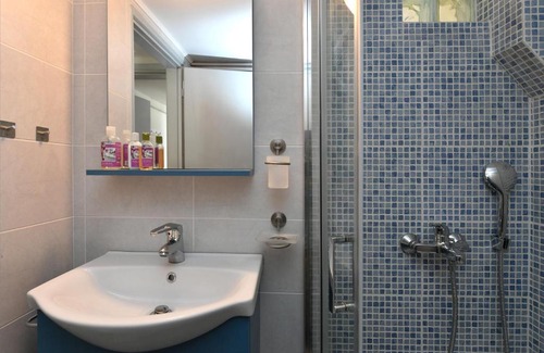 Naousa Apartment | ANEMA1 Studio in the Heart of Naousa