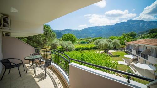 Golden Beach Apartment | Aneton