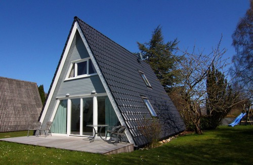 Damp House | Angenehmes Ferienhaus für Familien